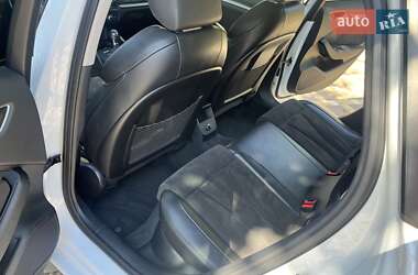 Хэтчбек Audi A3 2016 в 