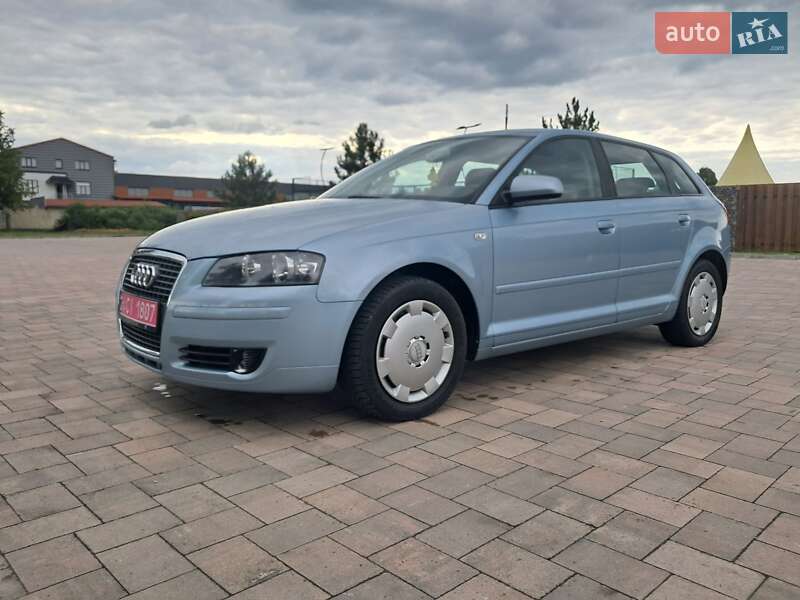Хэтчбек Audi A3 2006 в 