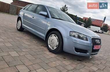 Хэтчбек Audi A3 2006 в 