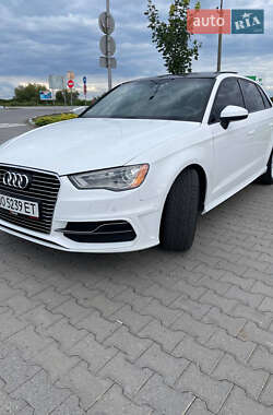 Хэтчбек Audi A3 2016 в 