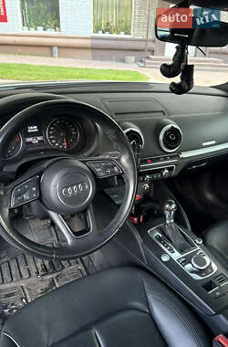 Седан Audi A3 2017 в 