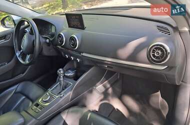 Седан Audi A3 2015 в 