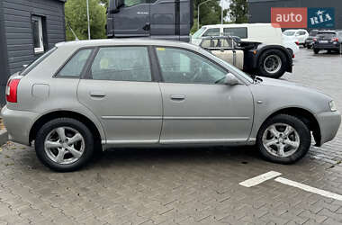 Хетчбек Audi A3 2002 в 