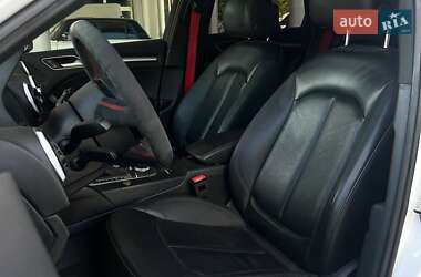 Хэтчбек Audi A3 2016 в 