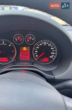 Хэтчбек Audi A3 2007 в 