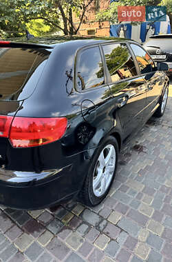 Хэтчбек Audi A3 2007 в 