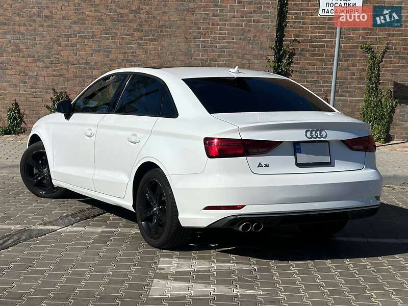 Седан Audi A3 2017 в Одесі