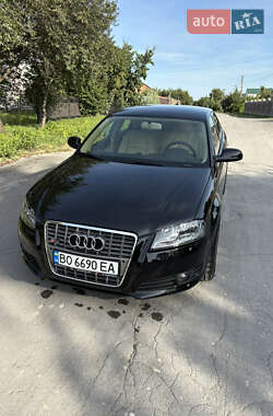 Хэтчбек Audi A3 2012 в 