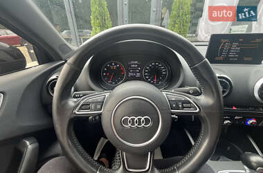 Седан Audi A3 2016 в 