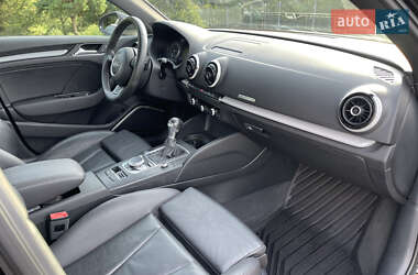 Хэтчбек Audi A3 2015 в 
