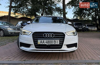 Седан Audi A3 2016 в 