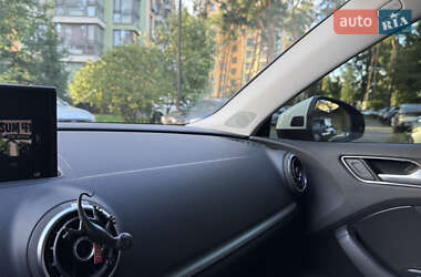 Седан Audi A3 2016 в 