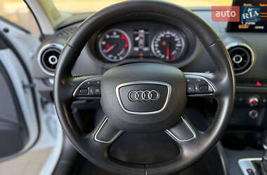 Седан Audi A3 2015 в 