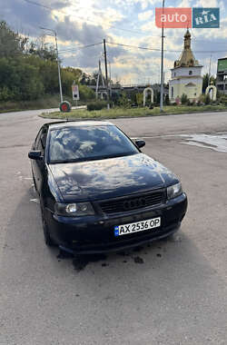 Хетчбек Audi A3 2002 в 