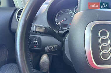 Хэтчбек Audi A3 2004 в 