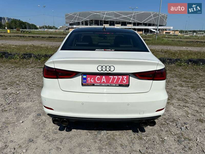 Седан Audi A3 2014 в Львове