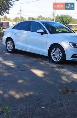 Седан Audi A3 2016 в 