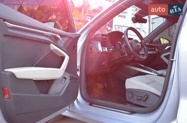 Седан Audi A3 2022 в 