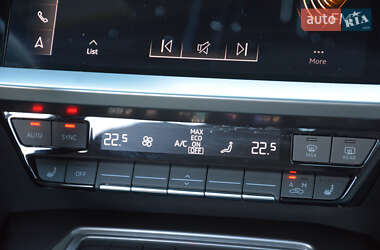 Седан Audi A3 2022 в 