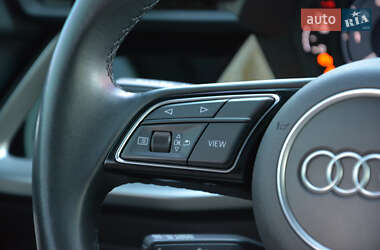 Седан Audi A3 2022 в 