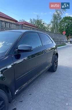 Хэтчбек Audi A3 2006 в 