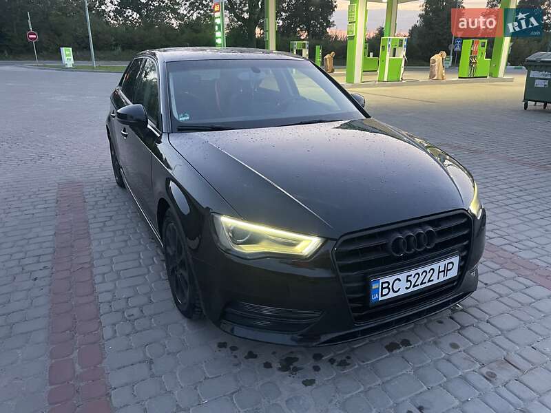 Хетчбек Audi A3 2014 в Золочеві