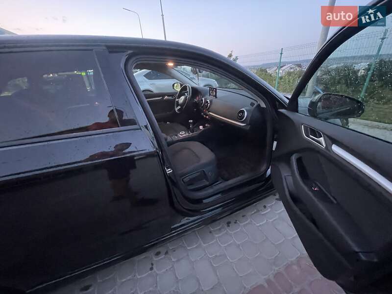 Хетчбек Audi A3 2014 в Золочеві