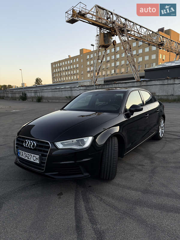 Седан Audi A3 2015 в Києві