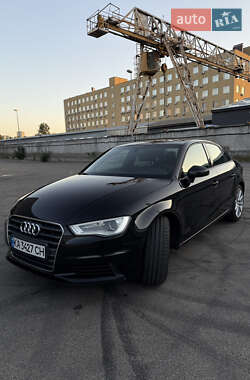 Седан Audi A3 2015 в 
