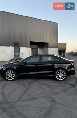 Седан Audi A3 2015 в 