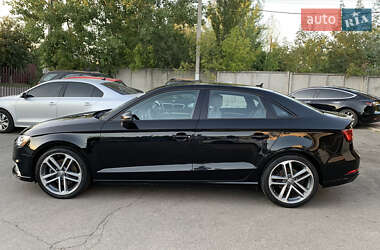 Седан Audi A3 2017 в 