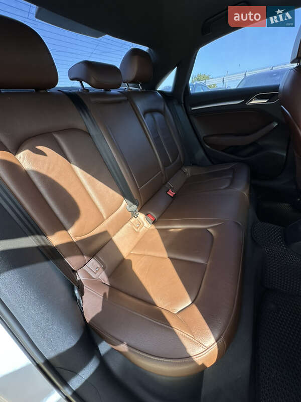 Седан Audi A3 2016 в Ивано-Франковске
