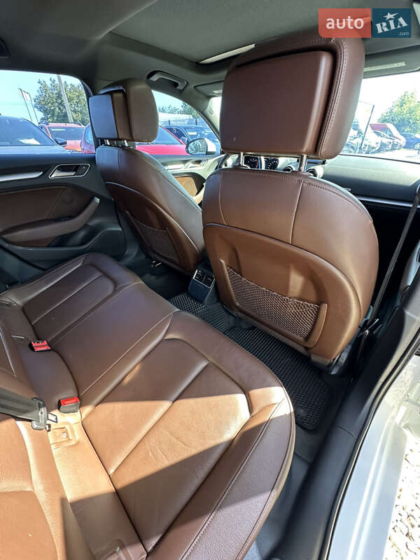 Седан Audi A3 2016 в Ивано-Франковске