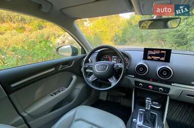 Седан Audi A3 2016 в 
