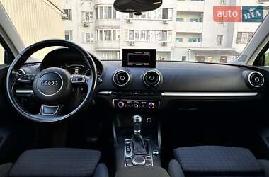 Седан Audi A3 2014 в 