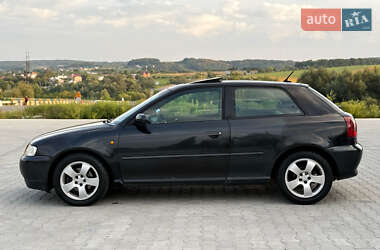 Хэтчбек Audi A3 1998 в 