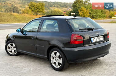 Хэтчбек Audi A3 1998 в 