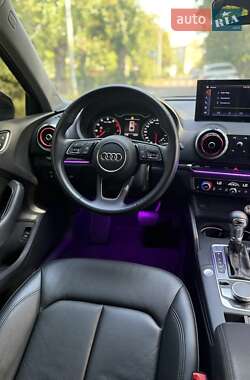 Седан Audi A3 2018 в 