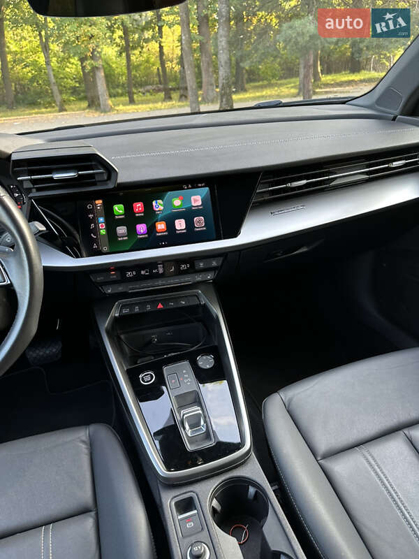 Седан Audi A3 2022 в Львові