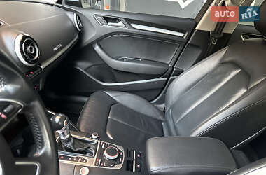 Седан Audi A3 2016 в 
