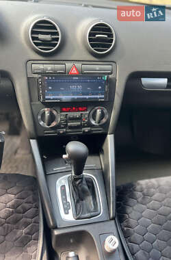 Хэтчбек Audi A3 2005 в  фото 9 Хэтчбек Audi A3 2005 в