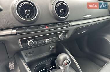 Хэтчбек Audi A3 2019 в 