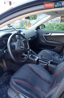 Хэтчбек Audi A3 2007 в 