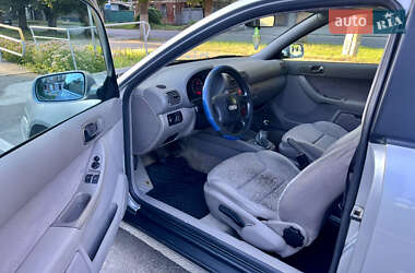 Хэтчбек Audi A3 1998 в 