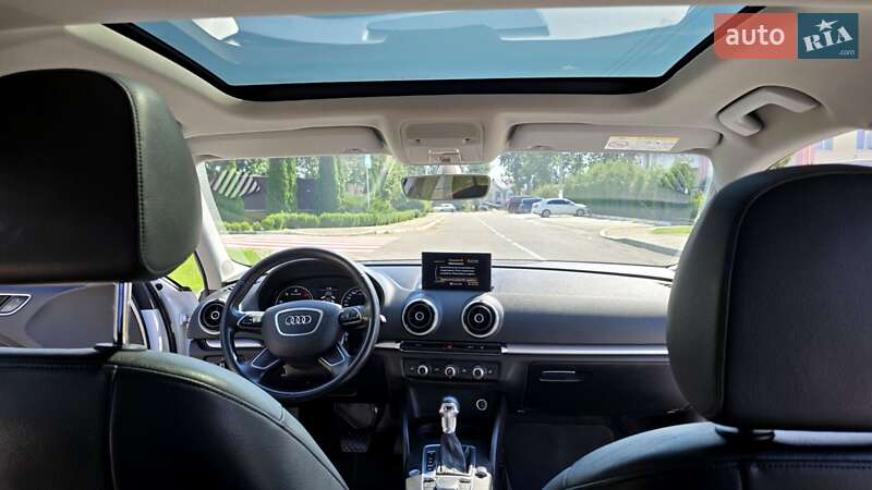 Хэтчбек Audi A3 2015 в Киеве