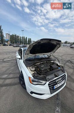 Седан Audi A3 2015 в 