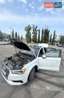 Седан Audi A3 2015 в 