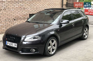 Хэтчбек Audi A3 2012 в 