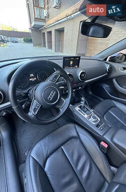 Седан Audi A3 2016 в 