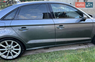 Седан Audi A3 2015 в 